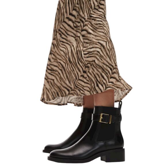 Mango Black Slip On Chelsea Boots Elastic Panel & Buckle Size 37/ 6.5 - Picture 2 of 12